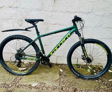 Carrera Vengeance Mountain Bike Medium 18 inch Frame 16 Speed