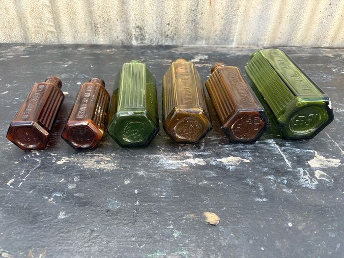 Antique Poison chemist pharmacy bottles set X6