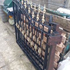 Beautiful gates perfect condition