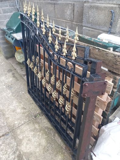 Beautiful gates perfect condition
