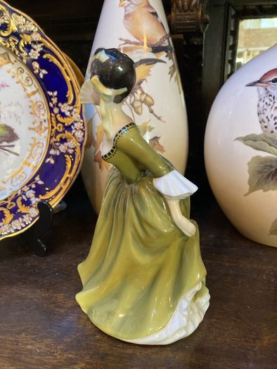 Royal Doulton figurine "Simone "