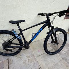 mountain bike Giant Talon 1