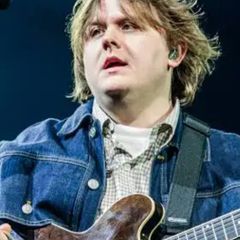 Lewis Capaldi Thomand Park