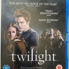 The Twilight Saga: Twilight [2008] Kristen Stewart & Robert Pattinson [Blu-ray Movie]