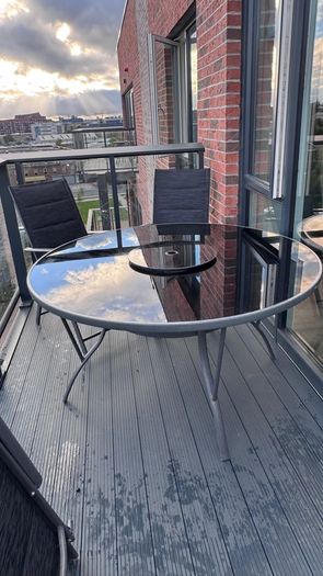 Large Table and 6 chairs