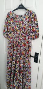 dresses all  size 14. Five euro each