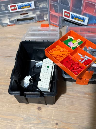 Lego - 17101 - BOOST Creative Toolbox