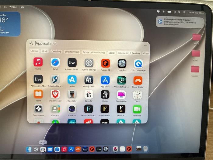 MacBook Neo 500g