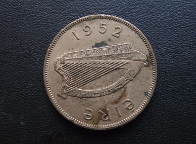 1952 Irish Republic. One Penny. Nice condition!