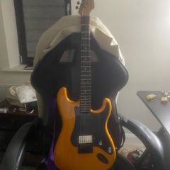 Swapping for bassit guitar