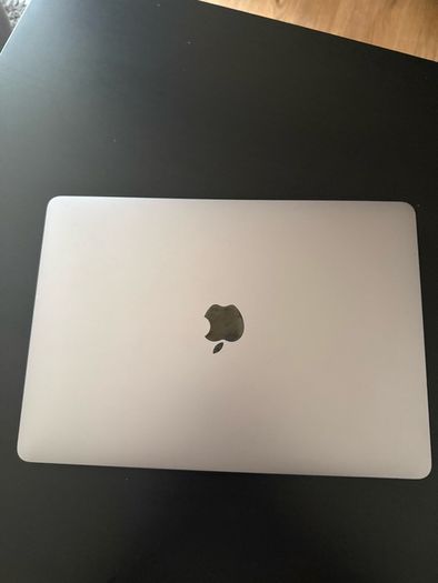 macbook air 2020