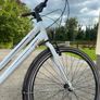Ladies bicycle Image 2