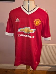 Manchester United 2015/16 Home Jersey - XL size