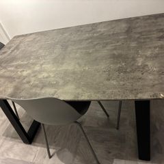 kitchen table & 4 chairs