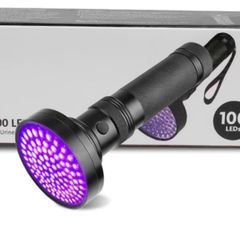 UV 100 LED Ultraviolet torch in box w/batteries