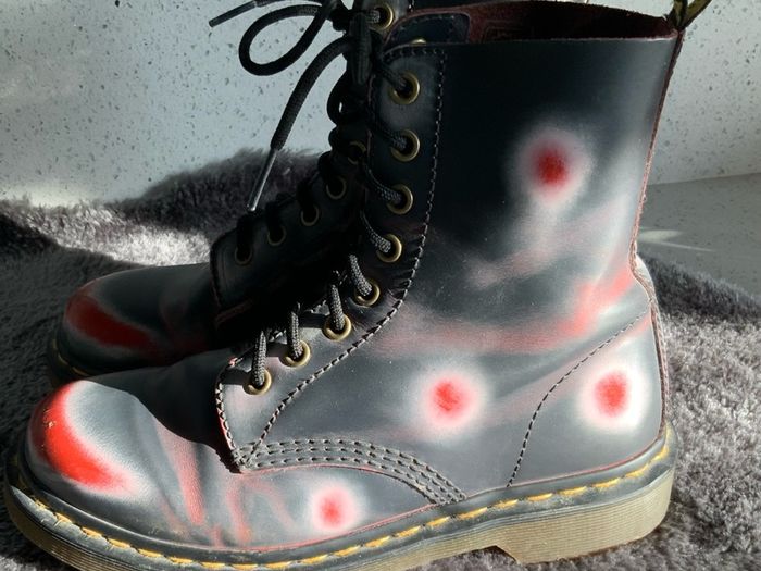 Vintage Dr Martens / Docs Size 5 1460 Rub Off Leather Boots in Acid Red, Navy and White