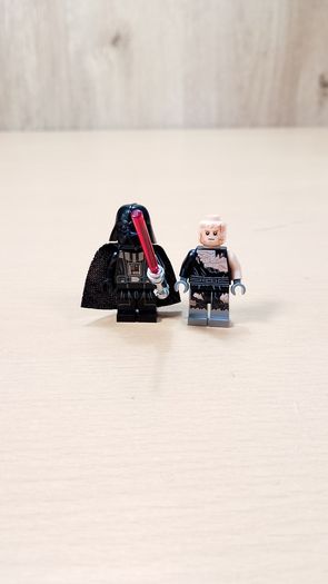 LEGO Star Wars Anakin Skywalker and Darth Vader Minifigures Bundle