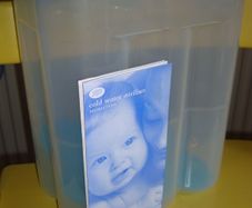 Boots cold water sterilier and Bottles