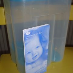 Boots cold water sterilier and Bottles