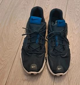 mens nike runners