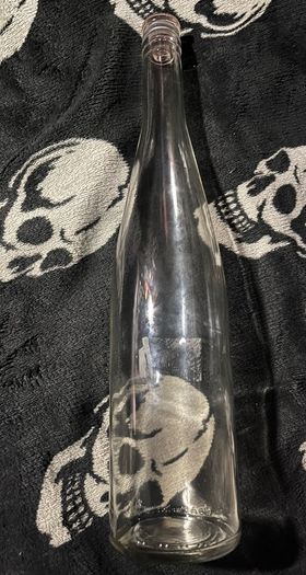 glass bottle with glass stopper 700 ml
