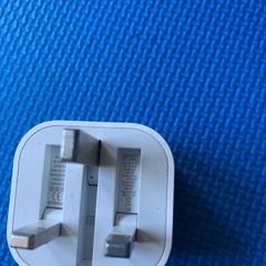 Genuine Apple 20W USB-C Power Adapter / Fast Charger (UK Plug, Model A2305)