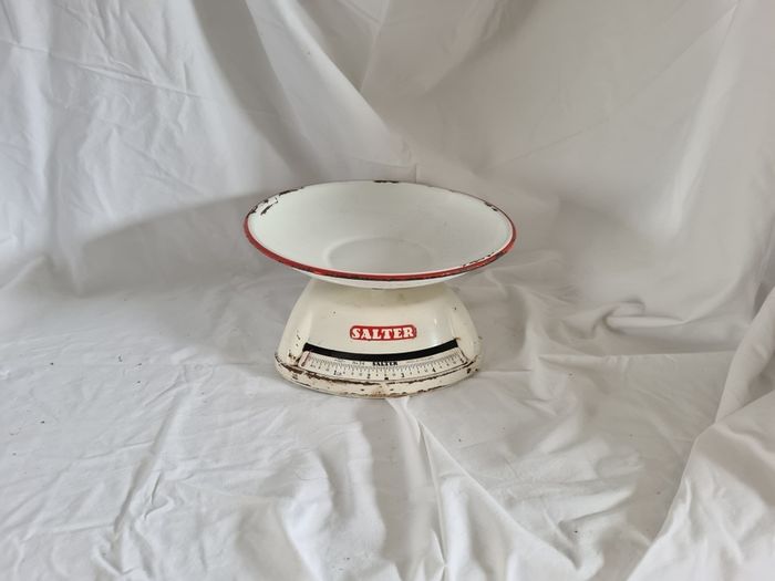 Vintage no 54 Salter domestic scales