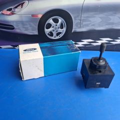 Escort XR3i joystick speaker control