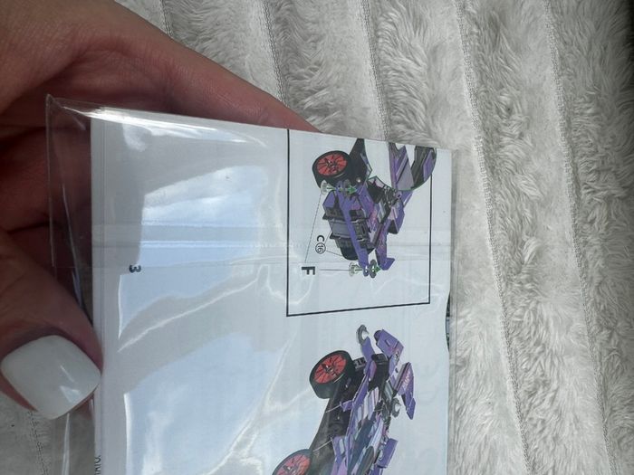 Puzzle Racers 3D Puzzle Car Model Pull Back and Race Purple Damaged Box Please see photos