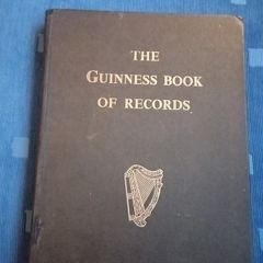 Vintage Guinness Book of Records 1960
