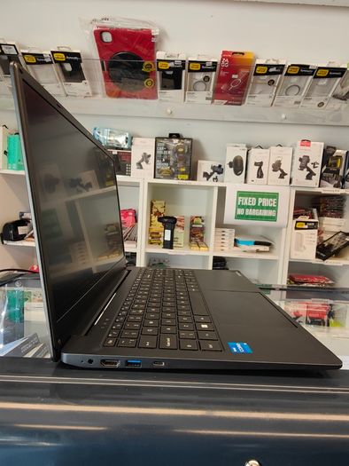 Toshiba Dynabook Satellite Pro C50 Core i5-1135G7 (11th Gen) 16GB 500GB SSD 15.6 Inch FHD Windows 11 Pro Laptop