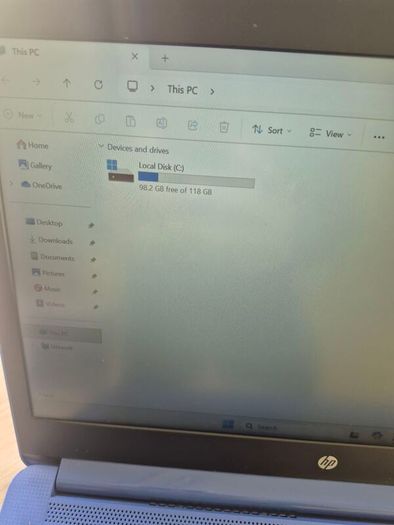 HP Laptop 14-bp0xx,i5 7th gen,8gb,128ssd,14" Screen,Windows 11