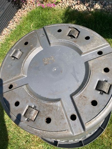 planter with wheels