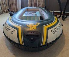 Intex Seahawk 2 Inflatable Boat 68347NP  Full Boxed Set Excellent Condition