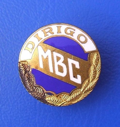 DIRIGO MARINE (Marine Boat Company) - a vintage promotional enamel badge
