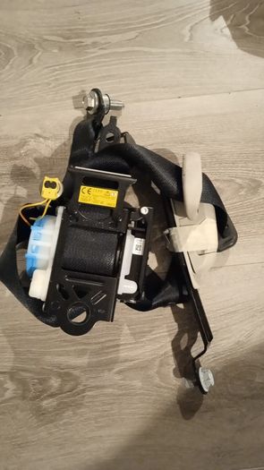 14 mazda 6 skyactive front seat belts