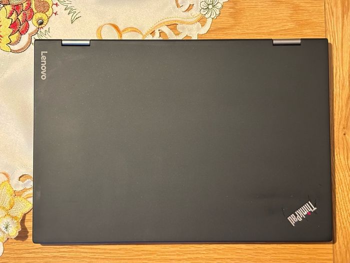 ThinkPad X1 Yoga gen2 i7, 8gb, 256gb ssd , touchscreen , pen ,