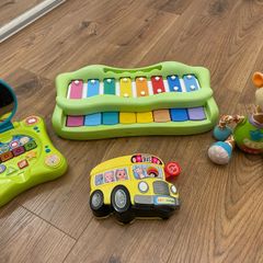 toys