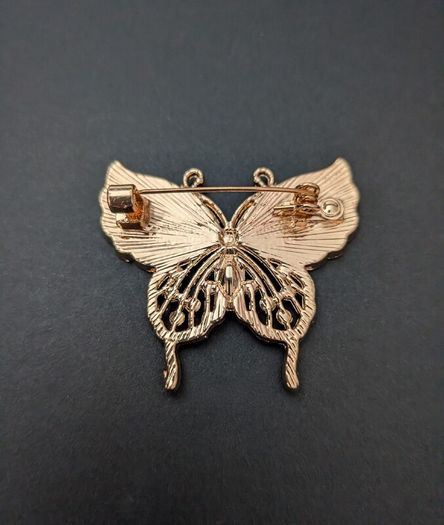 Butterfly Vintage Style Insect Emerald Crystals Gold Brooch Pin