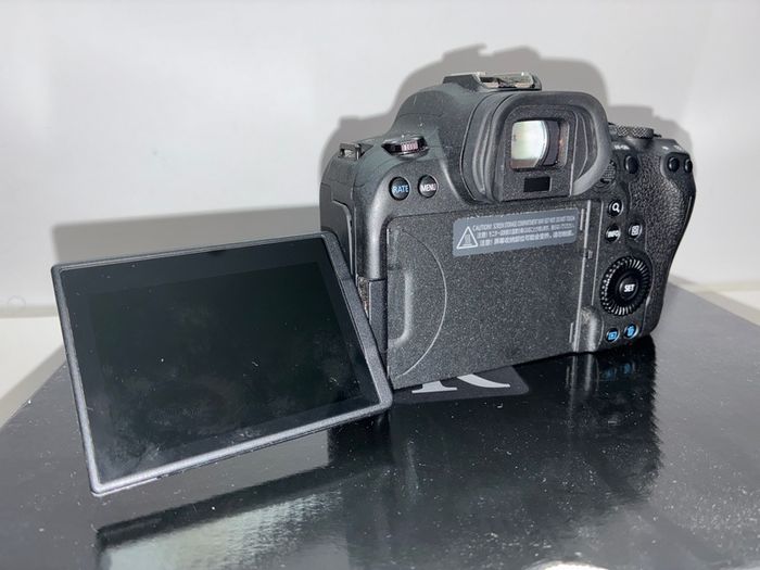 Canon EOS R6 Body, Mint Condition