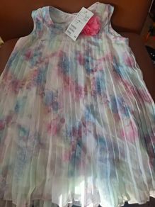 Girls clothing