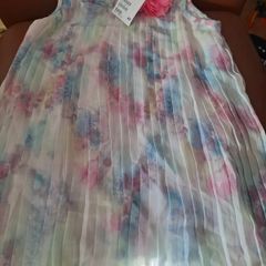 Girls clothing