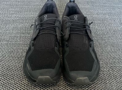 Boys On Cloud Trainers UK5.5/EUR38.5