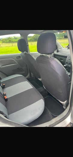2004 Ford Fiesta