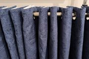 Lined patio curtains with extensible curtain pole
