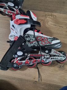 Roller blades