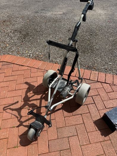 Powakaddy golf trolley
