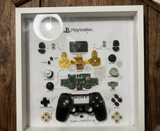 Gamepad Teardown Frame Art Handmade (Amateur)