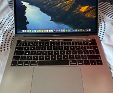 Macbook Pro 2018 I7 16gb Ram 256gb Ssd