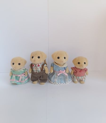 Sylvanian Labrador family